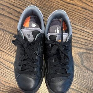 Men's Black Sneakers